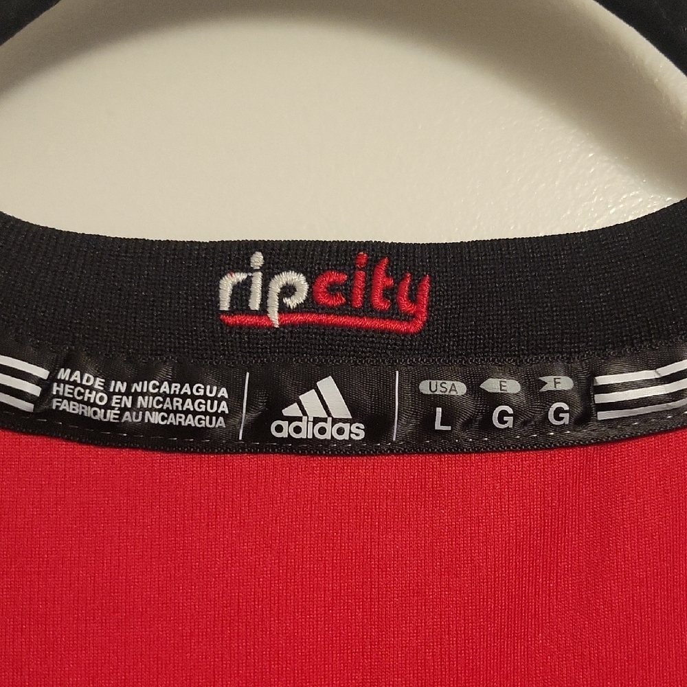Vintage Adidas Damian Lillard Portland Trailblazers Red Basketball Jersey - Picture 2 of 8